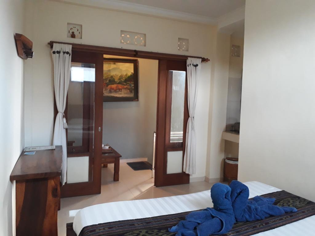 Adi House Homestay อูบุด ภายนอก รูปภาพ
