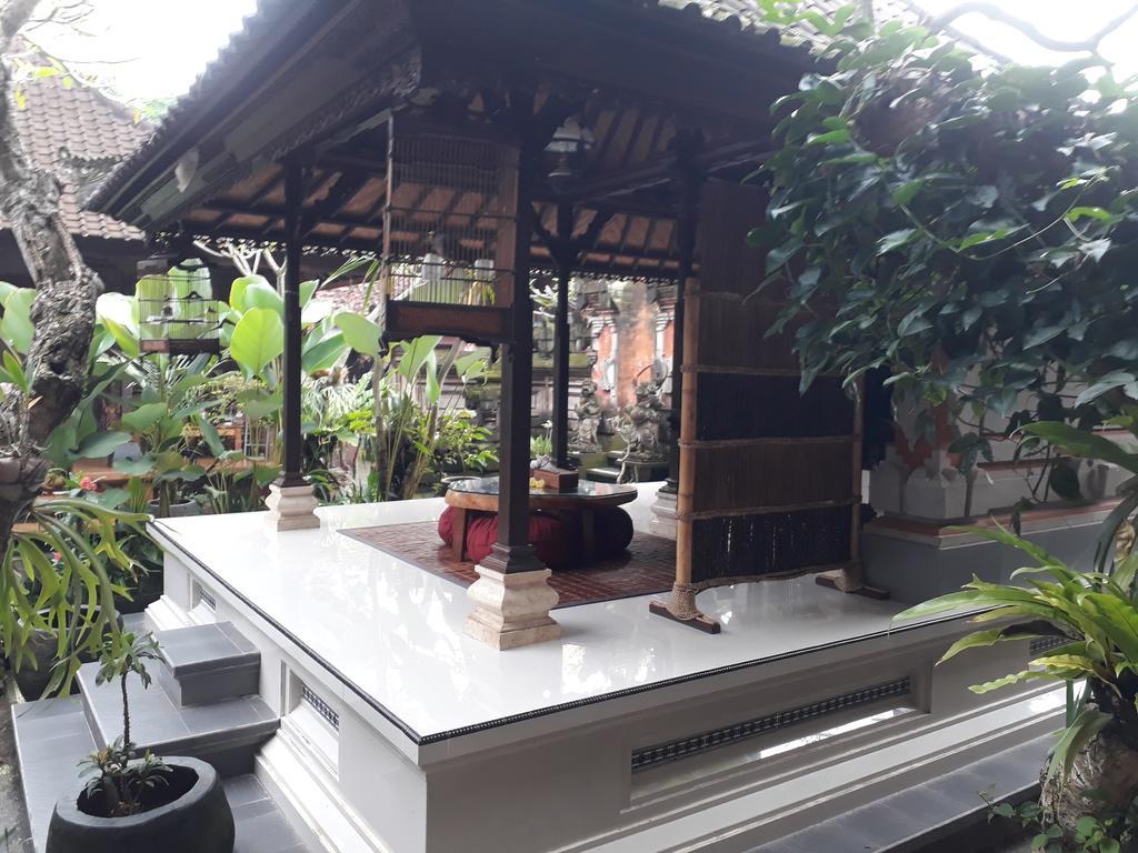 Adi House Homestay อูบุด ภายนอก รูปภาพ