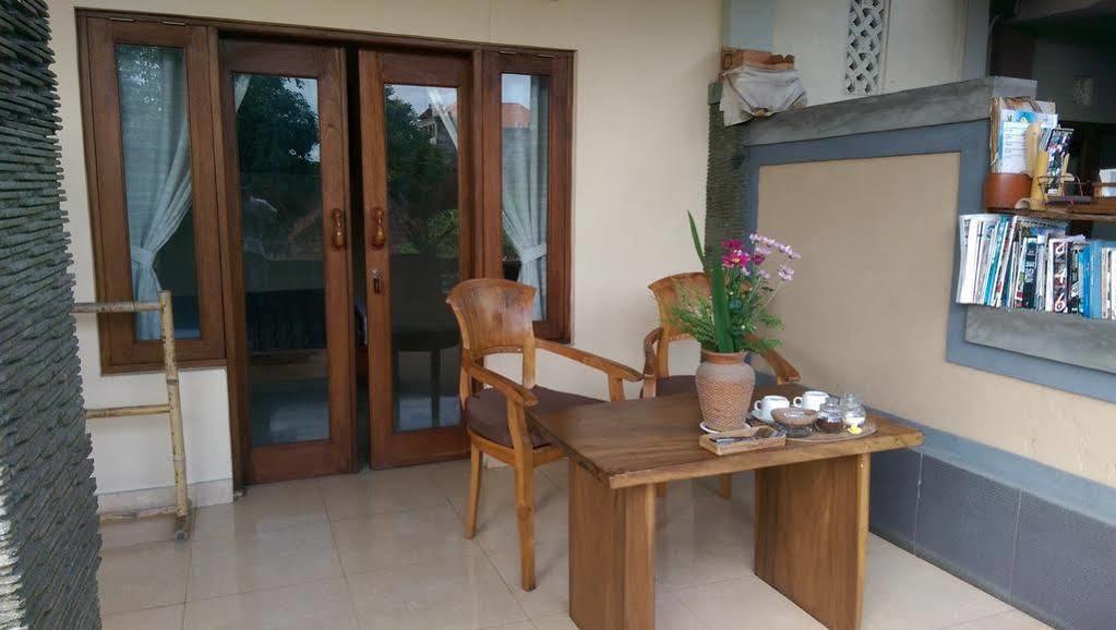Adi House Homestay อูบุด ภายนอก รูปภาพ