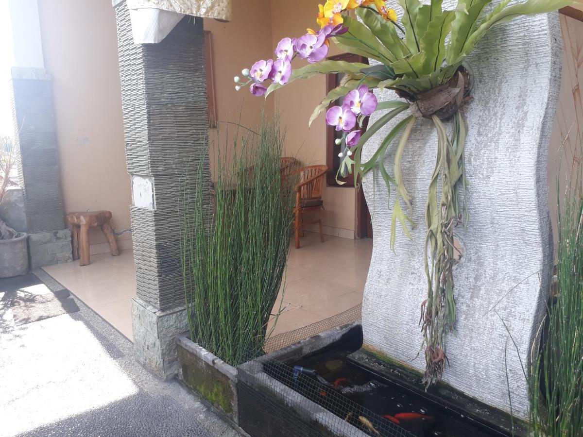 Adi House Homestay อูบุด ภายนอก รูปภาพ